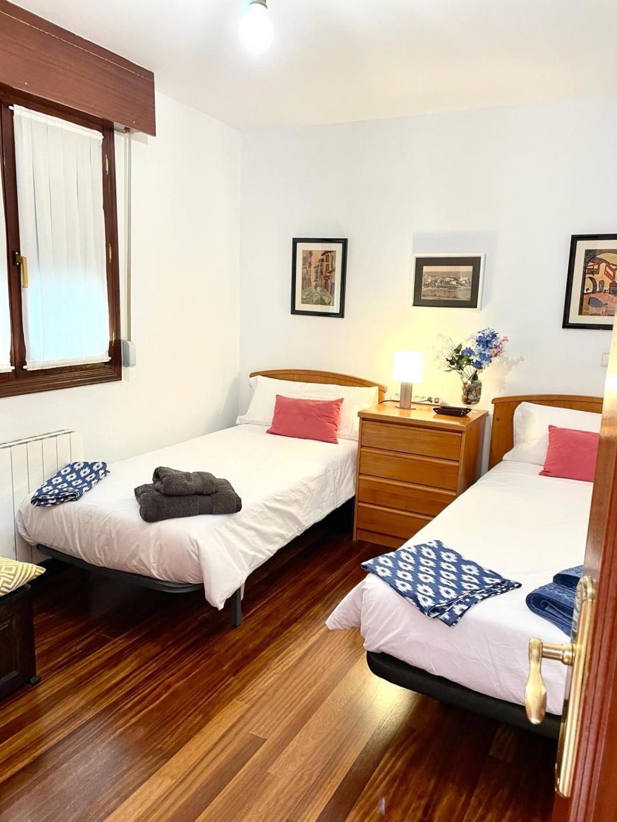 Mundaka Bihotzean Con Parking Gratuitoアパートメント エクステリア 写真